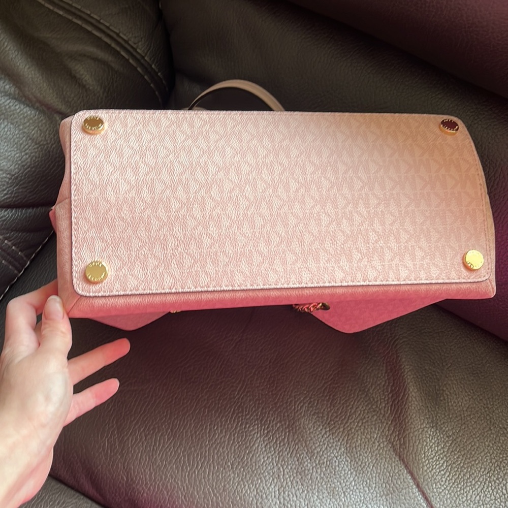 Michael Kors blush color drop satchel - Picture 9 of 13